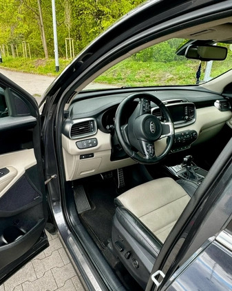 Kia Sorento cena 94900 przebieg: 176900, rok produkcji 2016 z Gdynia małe 211